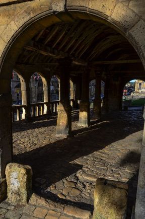 One vendor displayed large rawhide carpets over the sides.