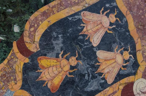 Some of the marblework at the adjoined Batistero (baptistry). Something about reminding us to all be good worker bees. But who gets the honey?