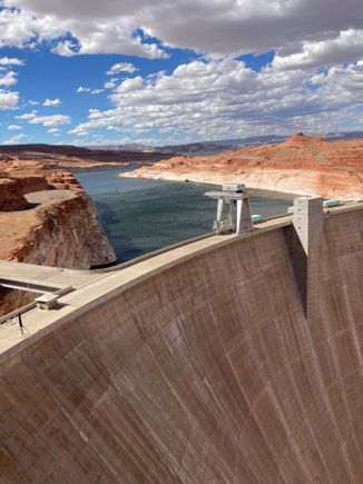 Glen canyon dam and Lake Powell beyond