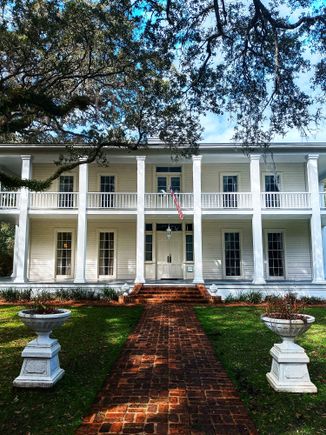 Wexley house with the surrounding porch typical of southern houses