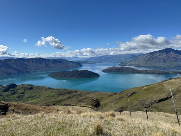 Gorgeous view of Lake Wanaka