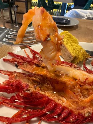 Close up of the carabinero with flesh lifted by my fork