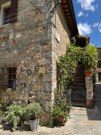 A pretty Monteriggioni scene