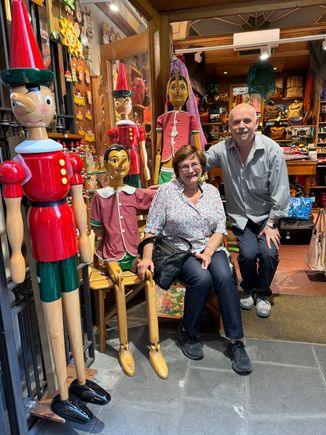 Everywhere we went we saw stores selling all kinds of Pinocchio merchandise. We were wondering why. Duh!!! I had completely forgotten that the Italian author of Pinocchio is from Florence, and the story takes place in Tuscany. So we stopped into this store, chatted with the friendly owner, and I purchased Pinocchio pens for our grandchildren. 