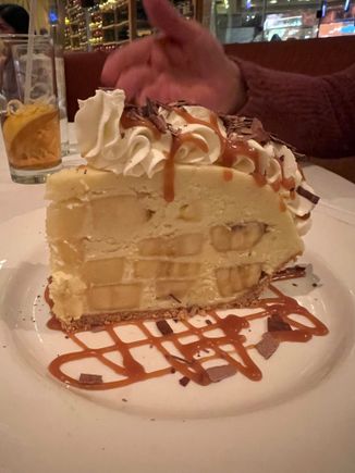 Truthfully, this is the reason for my trip to Las Vegas. Emeril Lagasse's bananna cream pie!!!!!!!!!!!!!!!!