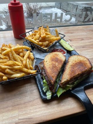 For Sassy, we had some excellent fries for a late lunch yesterday. 