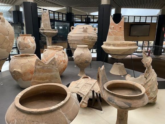 Aside from a couple of school groups, we had this museum almost to ourselves