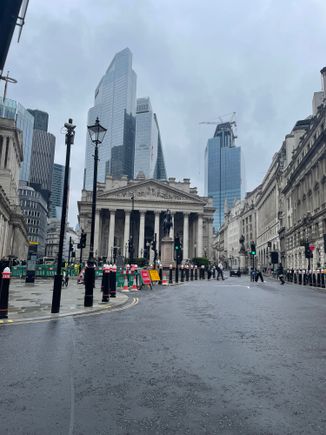 London in the rain. (I’m done now Percy). 