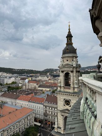 We purchased tickets that included the lift to the to the panorama look-out around the high dome 