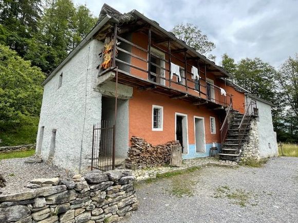 A stone building from the Ticino 
