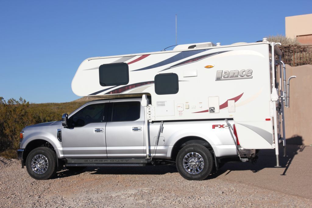 2022 Ford F-350 - 2022 F350 XLT premium, 7.3 gas 4.30s sale pending - Used - VIN 1FT8W3BN9NEC63478 - 5,200 Miles - 8 cyl - 4WD - Automatic - Truck - Silver - Alamogordo, NM 88310, United States