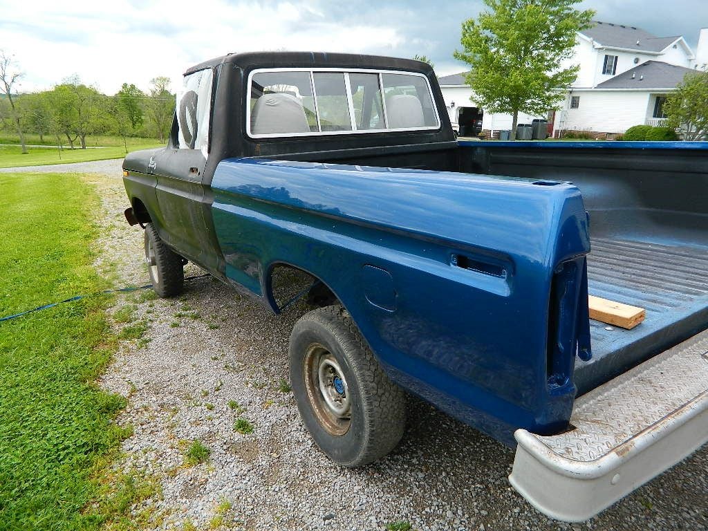 1977 Ford F-150 - 1977 f150 4wd short bed - Used - VIN f14sly73175 - 155,000 Miles - 8 cyl - 4WD - Automatic - Truck - Black - Danville, KY 404229770, United States