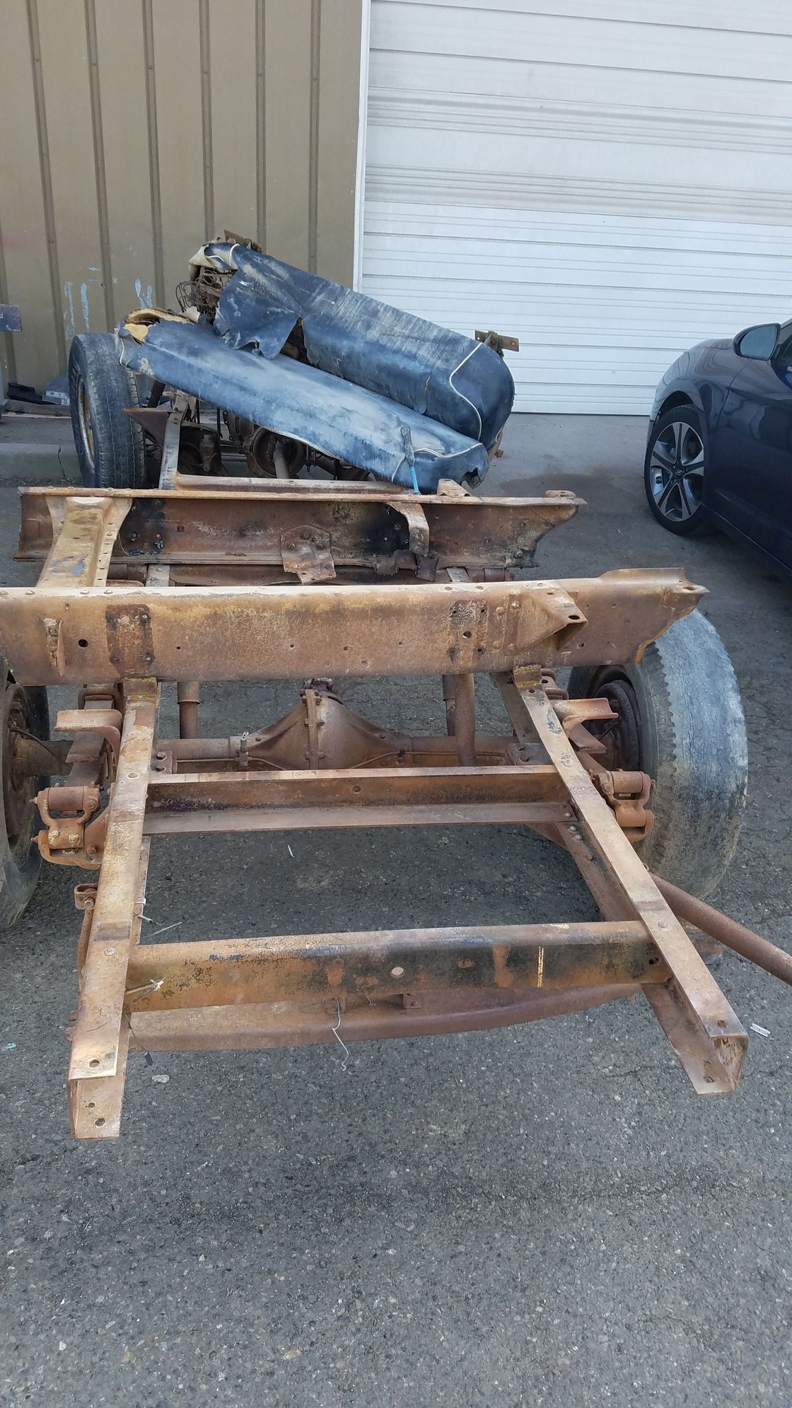 Miscellaneous - Parting F2 frame, suspension, wheels, steering, transmission, pedals, seat, heater - Used - 1952 Ford F Series - Auburn, WA 98002, United States