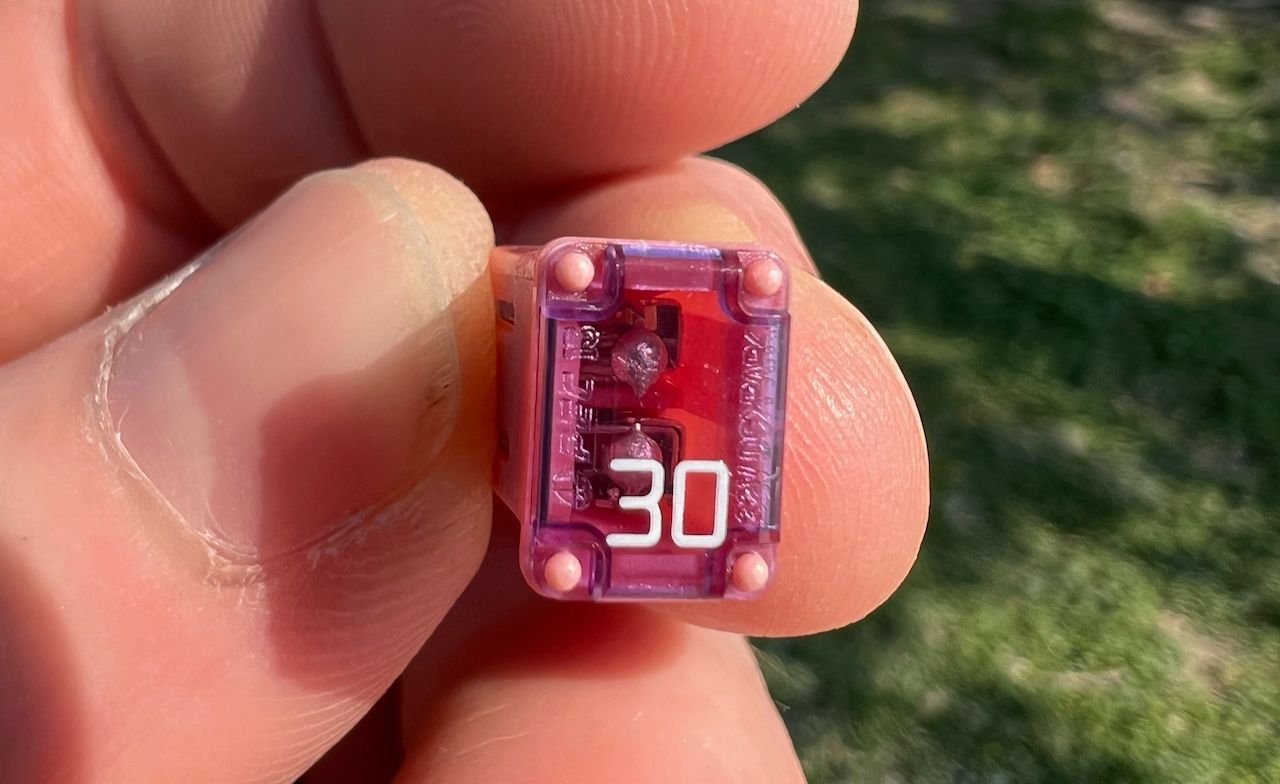 Blown fuse and no charge from 7 pin connector. Ford Truck Enthusiasts