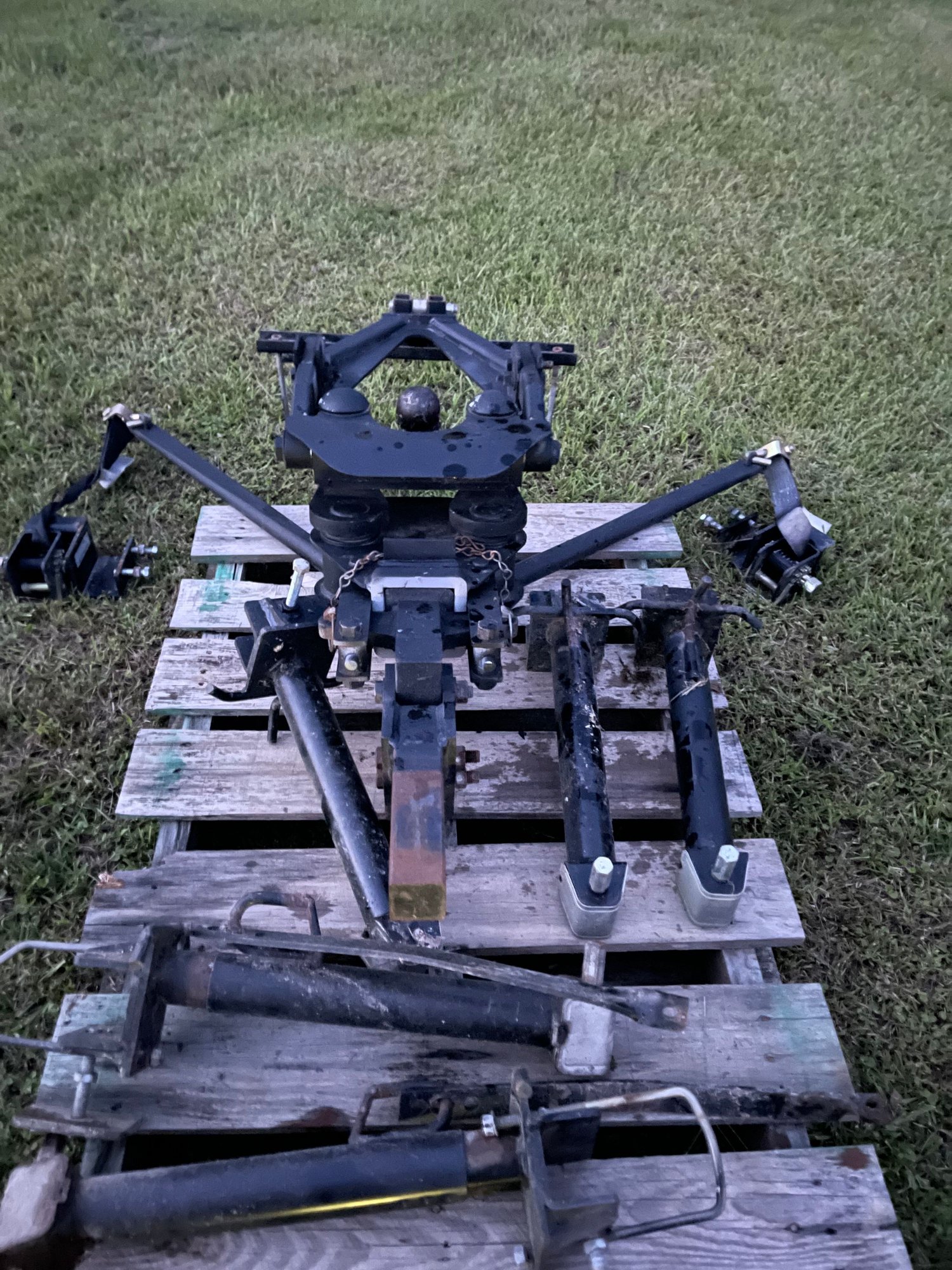 Miscellaneous - Pro Pride hitch - Used - 0  All Models - Kentwood, LA 70444, United States