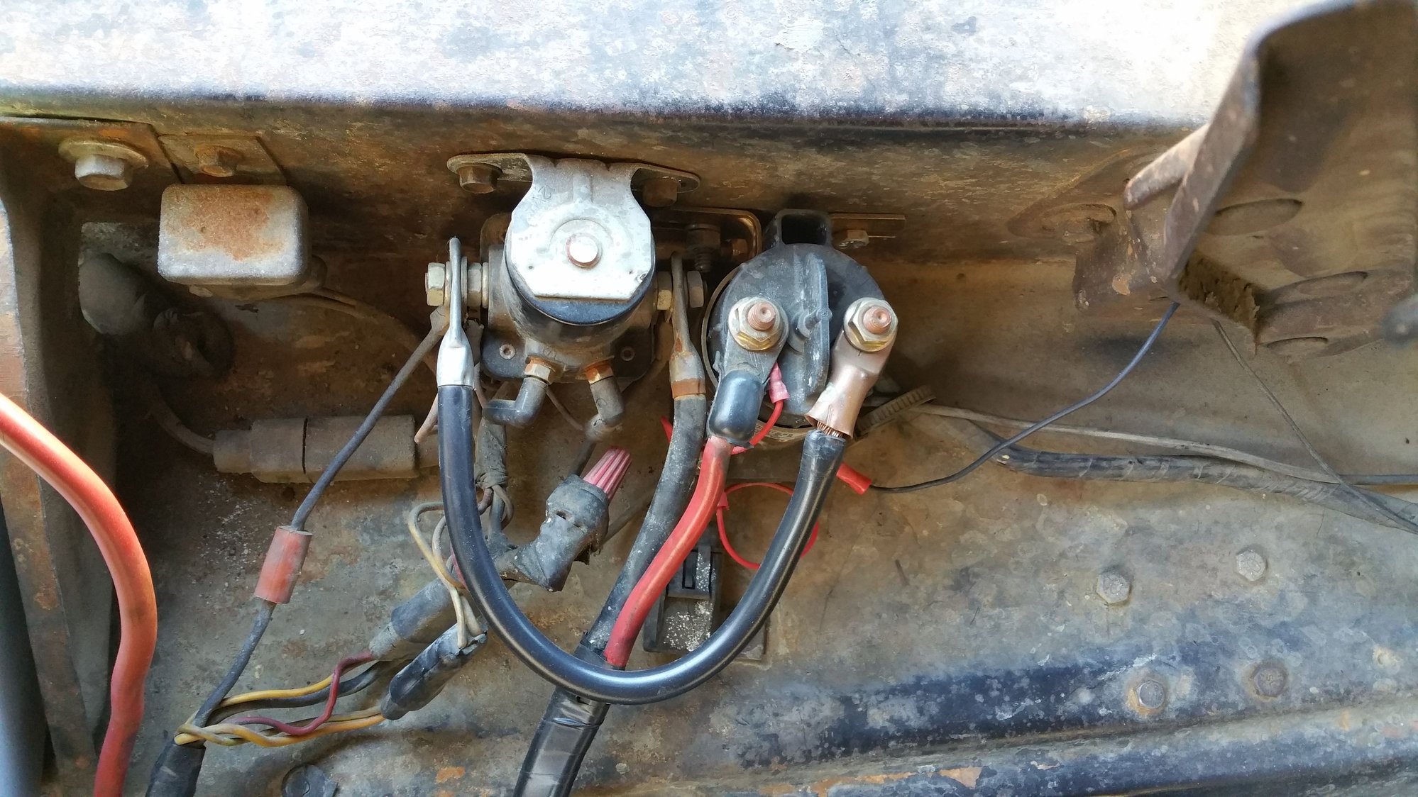 '72 390 FE no spark from cap to plugs or low spark Page 2 Ford