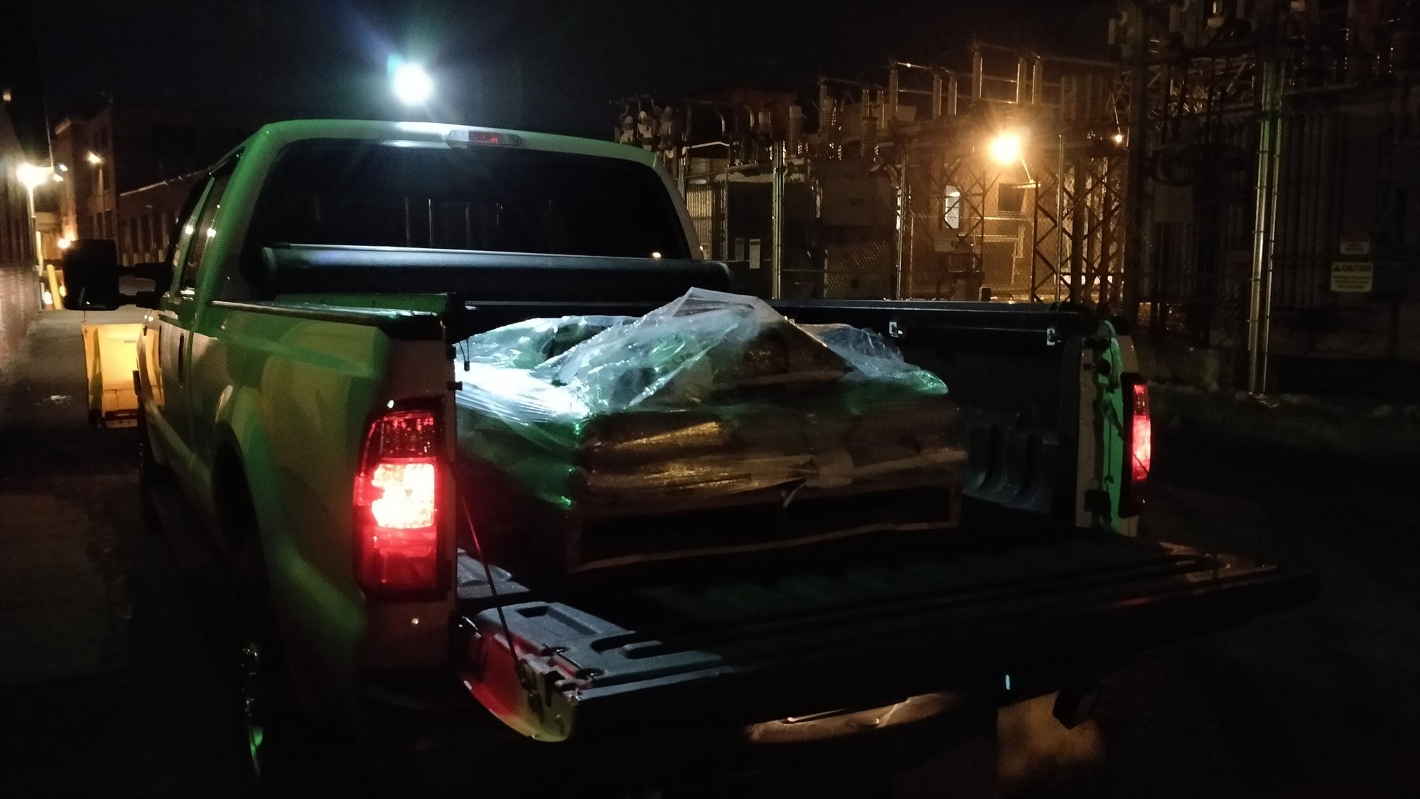 Weight in bed for F350 snow traction? How much? Page 4 Ford Truck