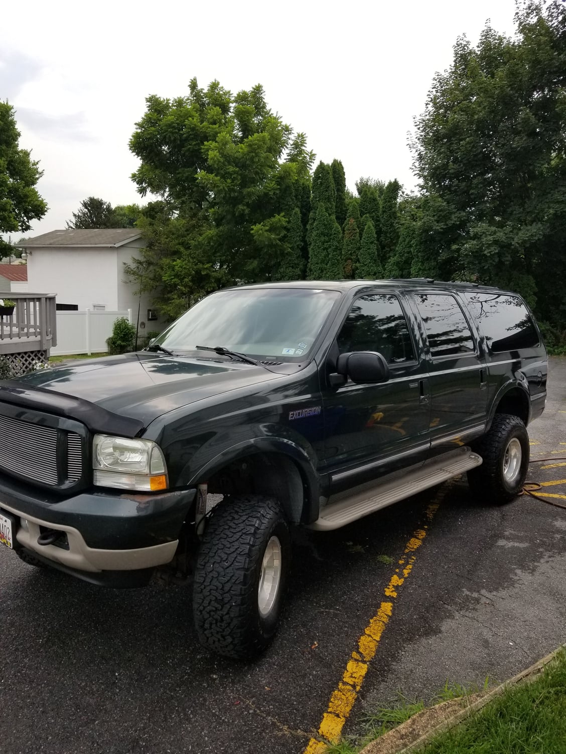 2003 Ford Excursion - 2003 Excursion Limited 4x4 V10 - Used - VIN 1FMNU43S93EB56118 - 207,000 Miles - 10 cyl - 4WD - Automatic - SUV - Other - Frederick, MD 21701, United States