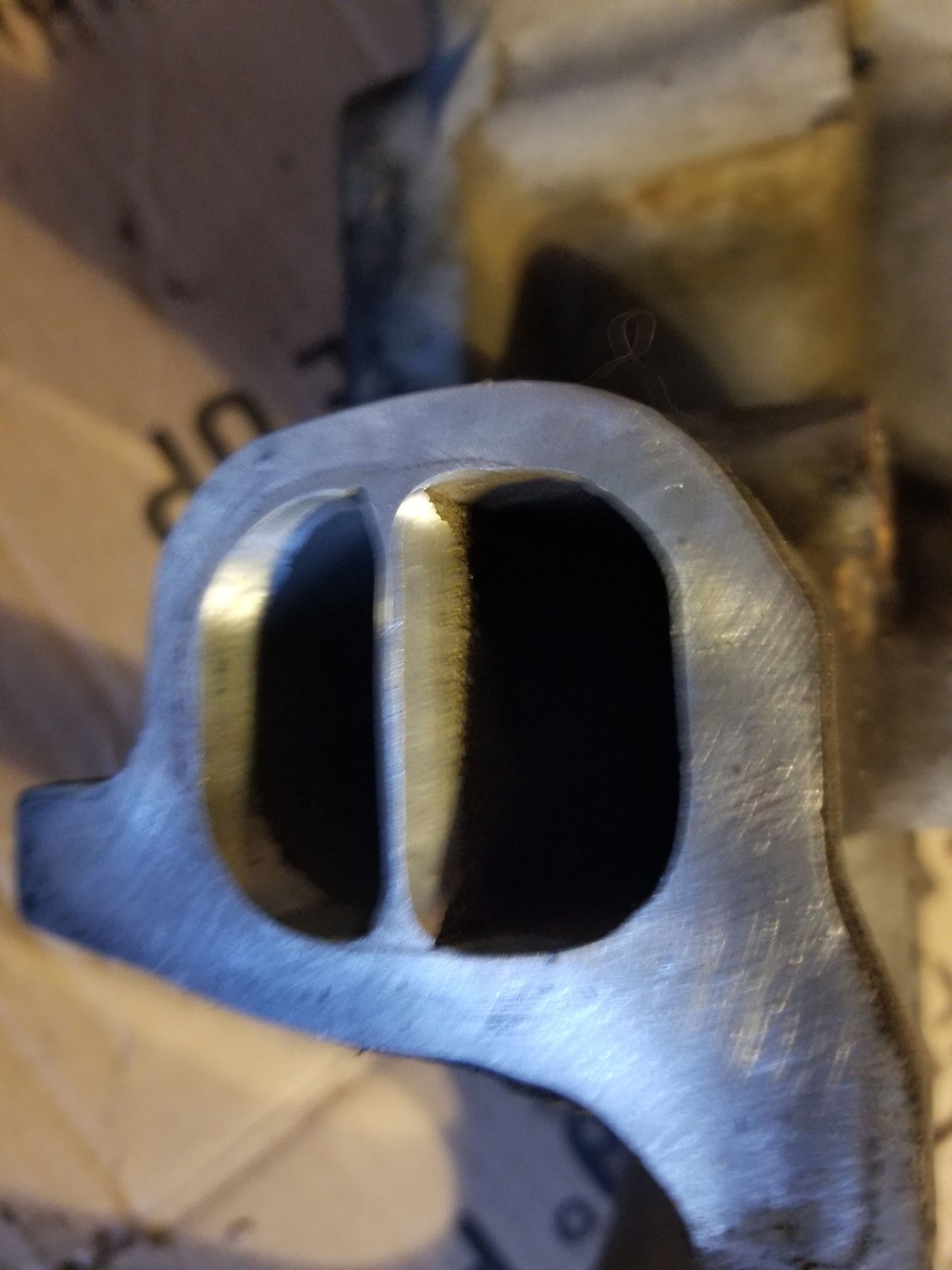 Engine - Intake/Fuel - Offenhauser 6019DP intake, ford 300/240/4.9 - Used - Long Beach, CA 90804, United States
