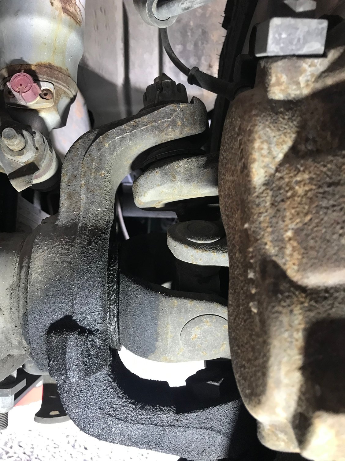 Help identify axle seal/leak Ford Truck Enthusiasts Forums