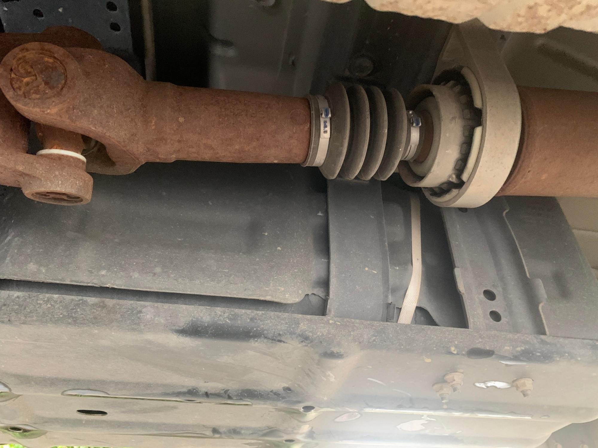 2011 F350 Vibration and Hop 40 mph and 6070mph Ford Truck