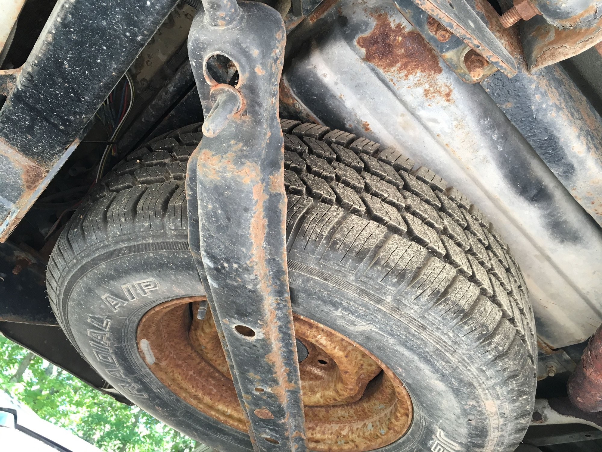 Spare tire carrier under bed Page 2 Ford Truck Enthusiasts Forums