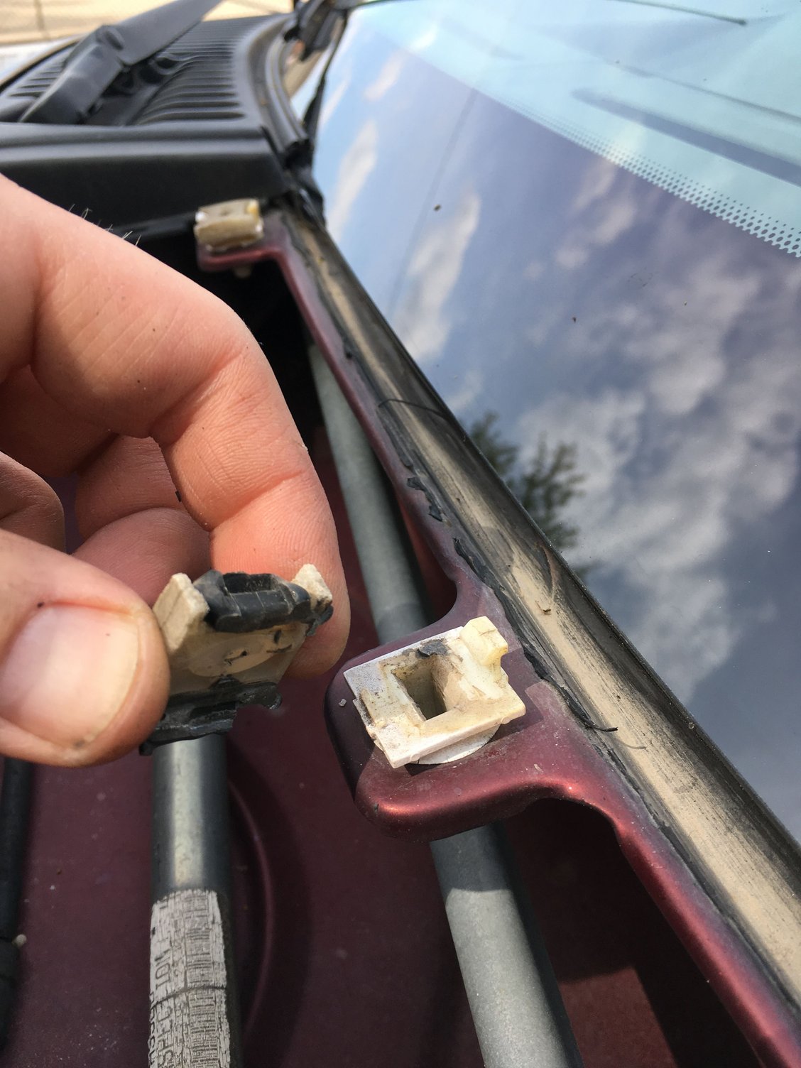 clio water leak drivers footwell clio water leak drivers footwell