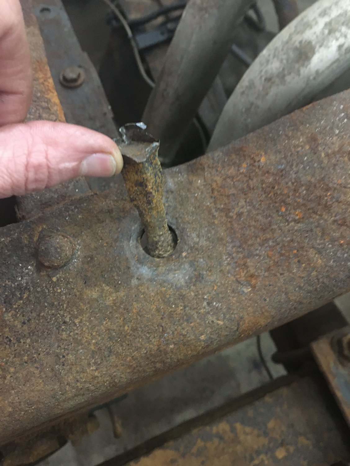 bed bolts spinning Ford Truck Enthusiasts Forums