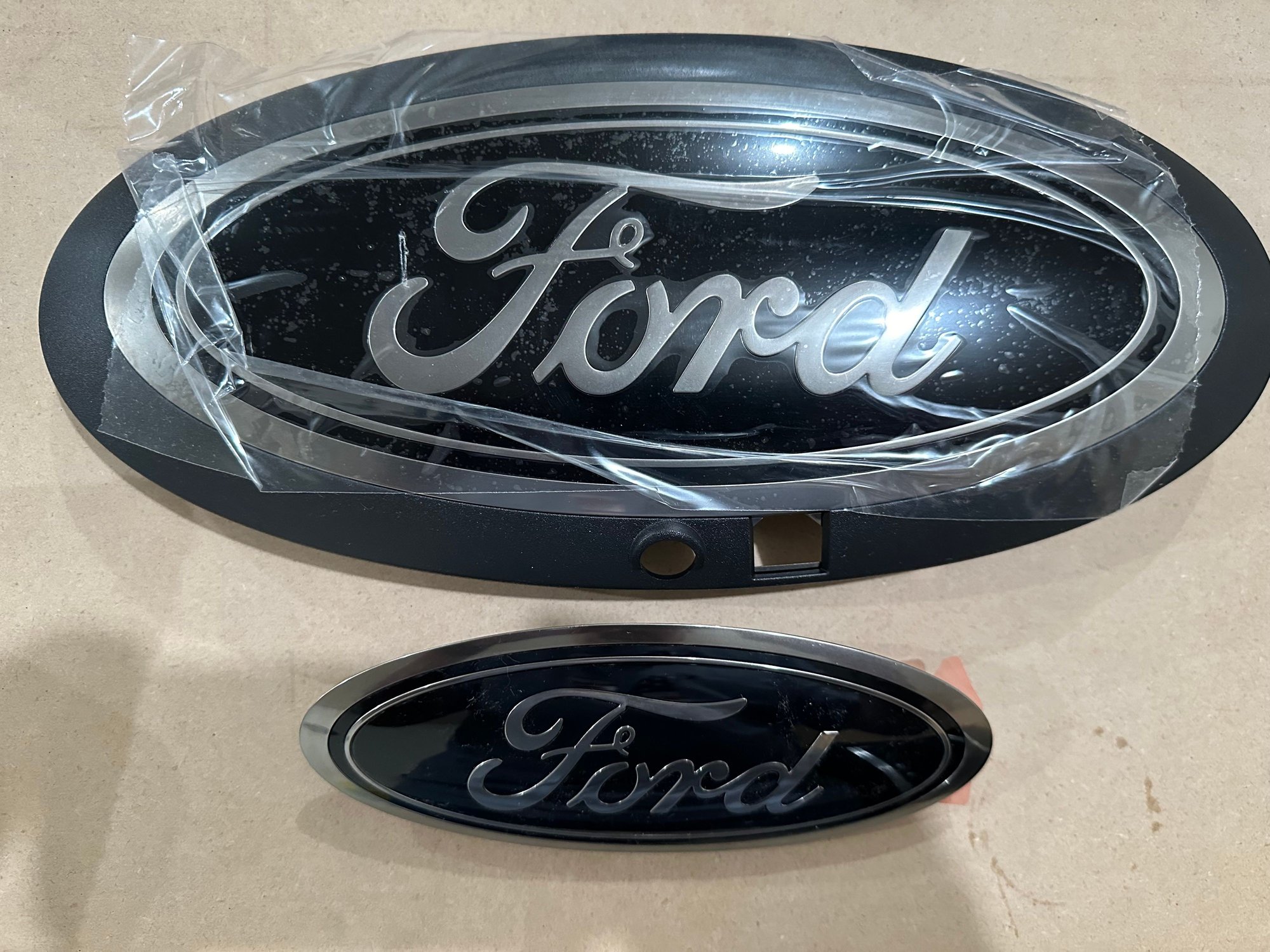 Exterior Body Parts - 20-22 F-250/350 Black Apperance Package Ford Emblems - New - 2020 to 2022 Ford F-350 Super Duty - Burley, ID 83318, United States