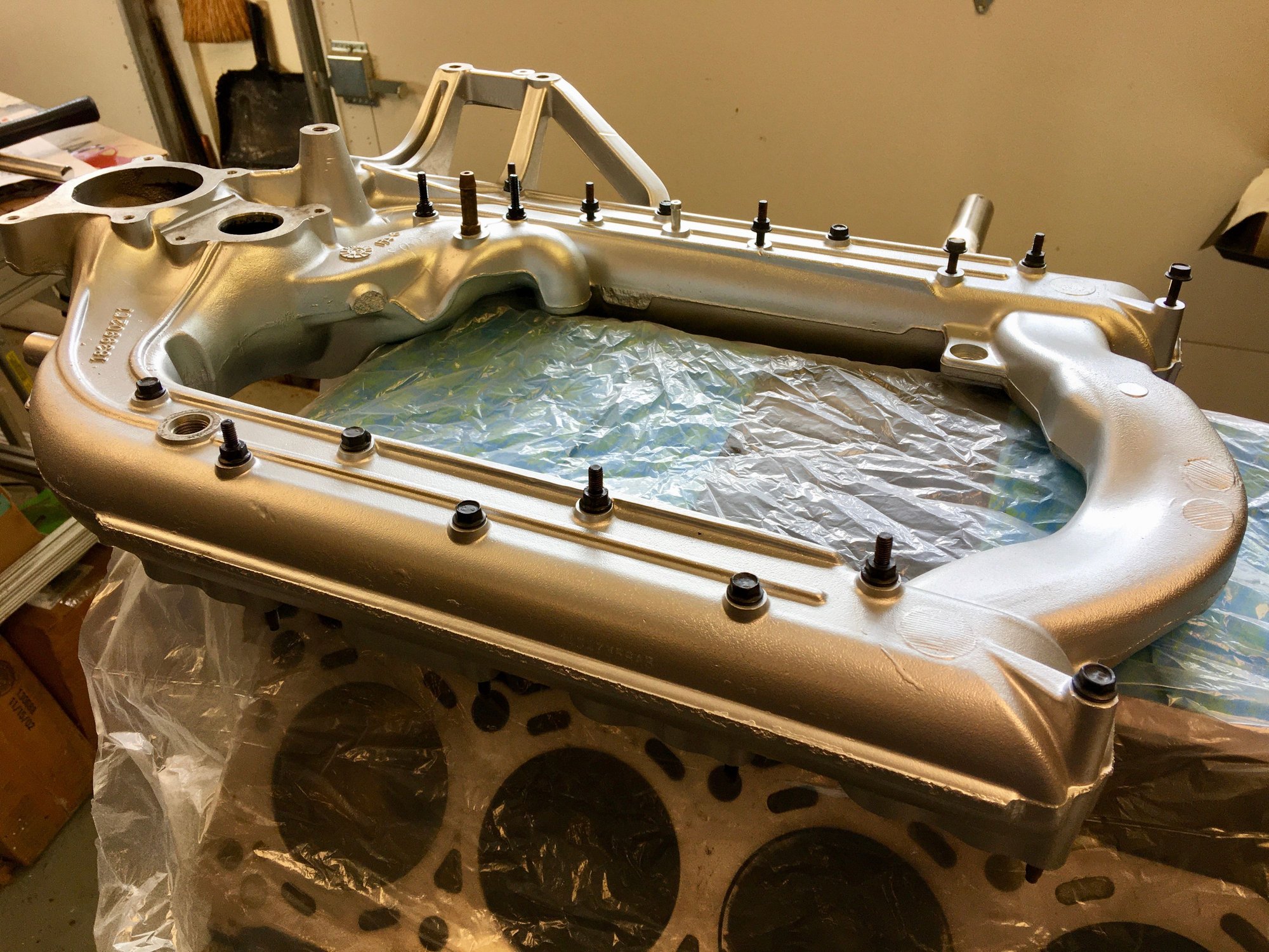 Intake manifold bolt/stud placement. Page 2 Ford Truck Enthusiasts