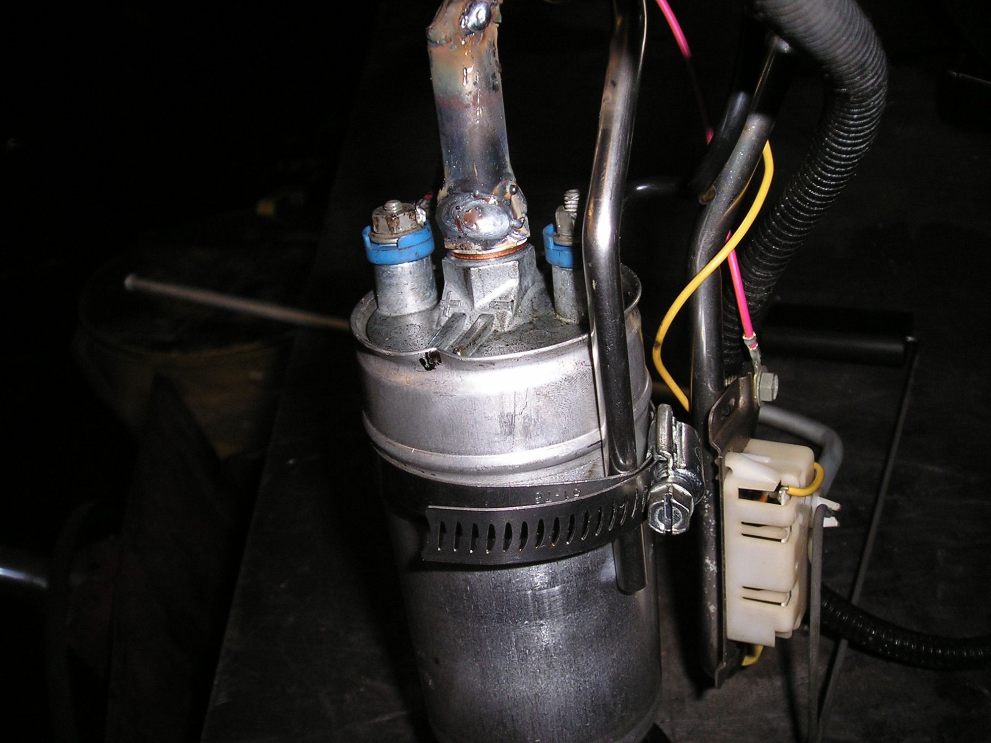 7.3 Powerstroke fuel sending unit ports Ford Truck Enthusiasts Forums