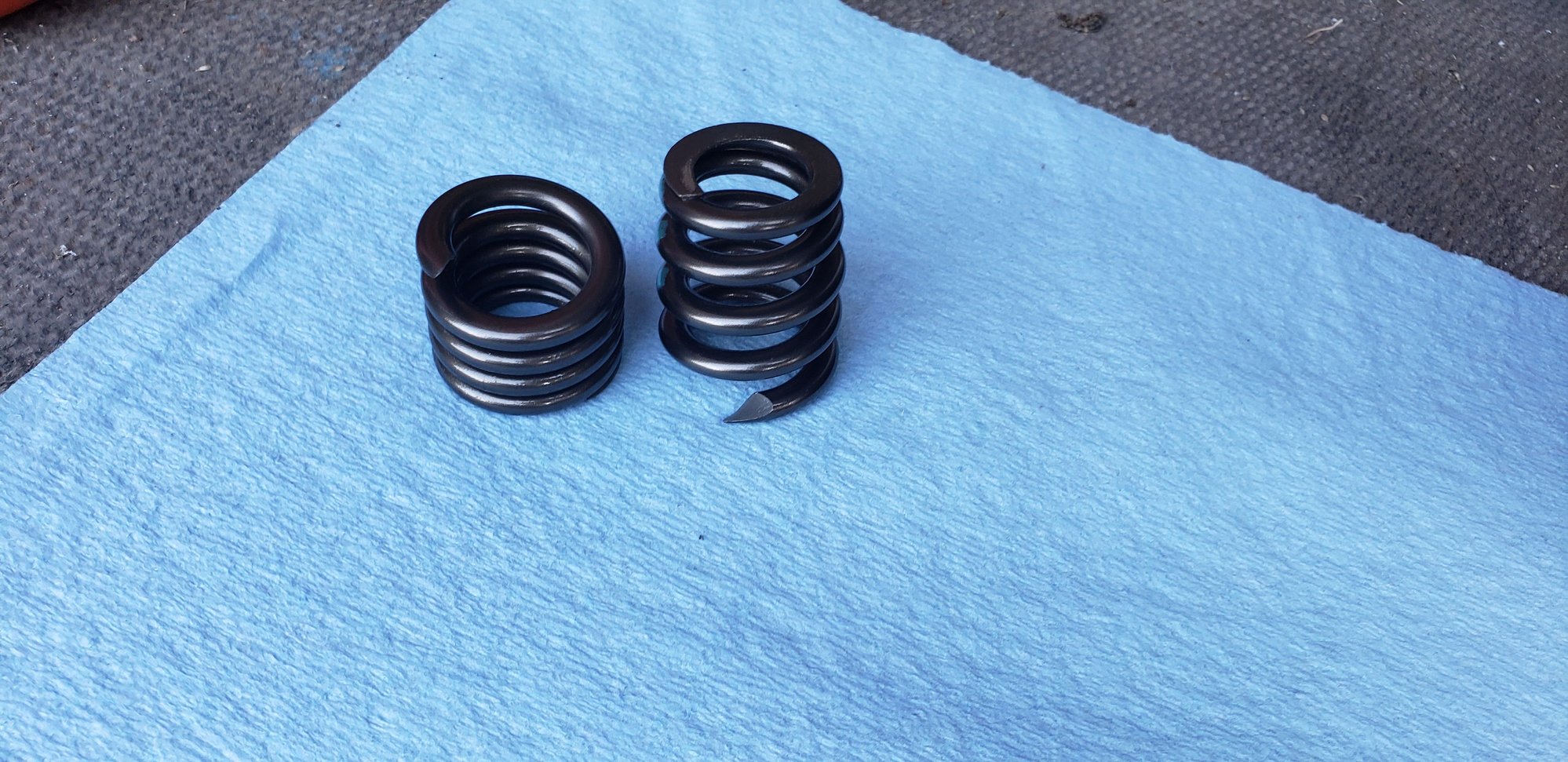 6.2 with rocker arm bolt broken off in head Ford Truck Enthusiasts Forums