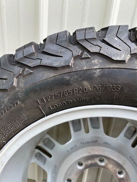 Wheels and Tires/Axles - 2011 -2016 Superduty KING RANCH 20" wheel and tire combo AS NEW - Used - 2011 to 2016 Ford F-350 Super Duty - West Chester, OH 45069, United States