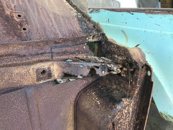 Driver's side. Has a little more rust than the passenger side.