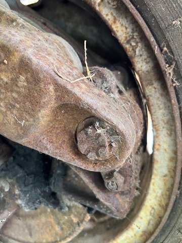 Clearance at bottom