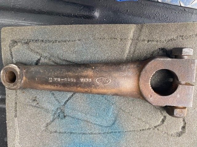 Steering/Suspension - 1976 FORD Pitman Arm & Divorced TC mounting studs - Used - 1967 to 1976 Ford 3/4 Ton Pickup - San Jose, CA 95135, United States