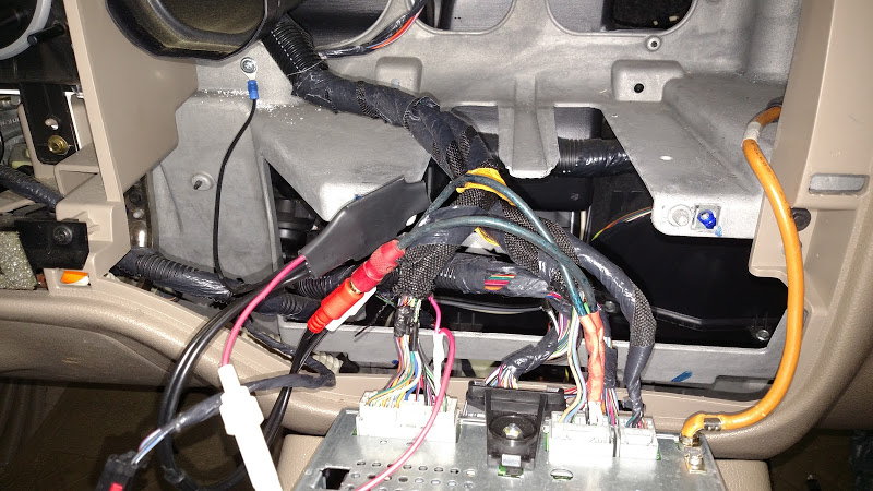 2006 expedition 6 disk in dash AUX bluetooth install - Ford Truck 2006 Ford F350 Aux Input Location