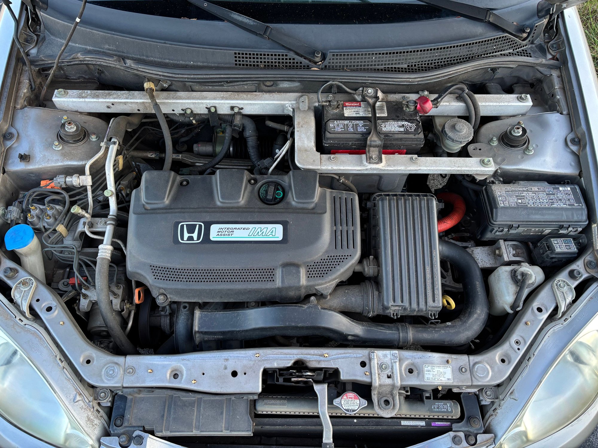 2005 Honda Insight - 2002 Honda Insight Seeks New Home - Used - VIN JHMZE14702T001784 - 3 cyl - 2WD - Automatic - Coupe - Gray - Spartanburg, SC 29349, United States