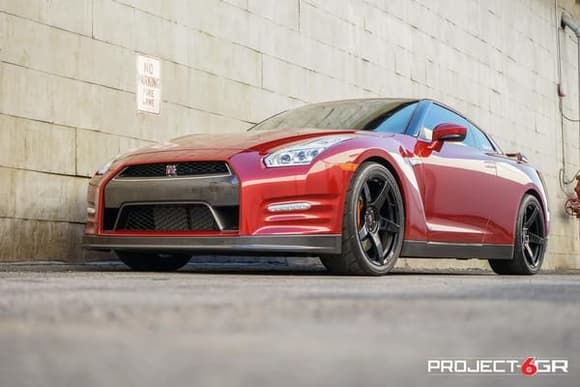 Project 6GR FIVE Gloss Black Front Low Side View TOYO R888 285/35/20 315/30/20 Nissan GTR