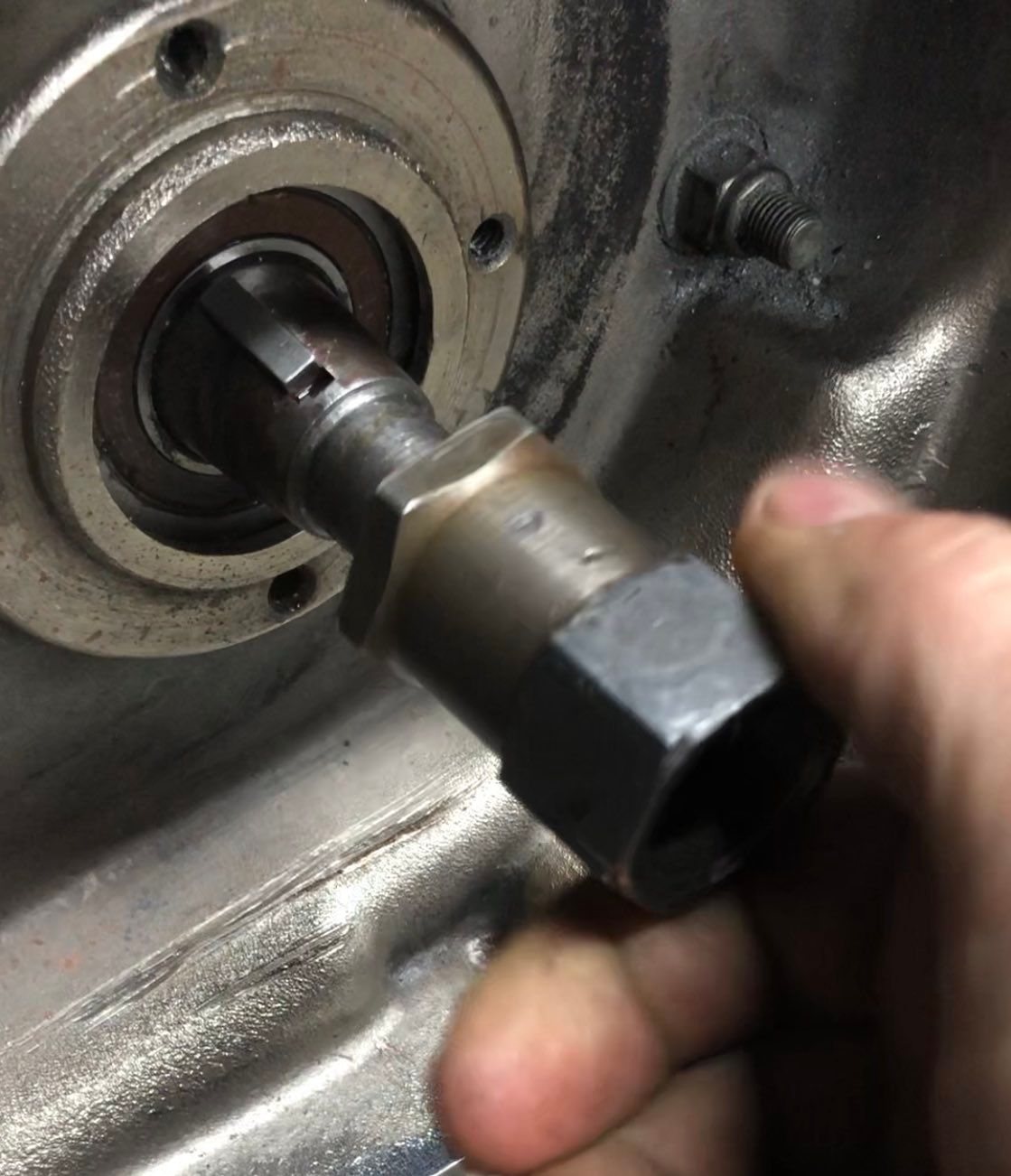 Main shaft Clutch Nut Different Thread Pitch Harley Davidson Forums