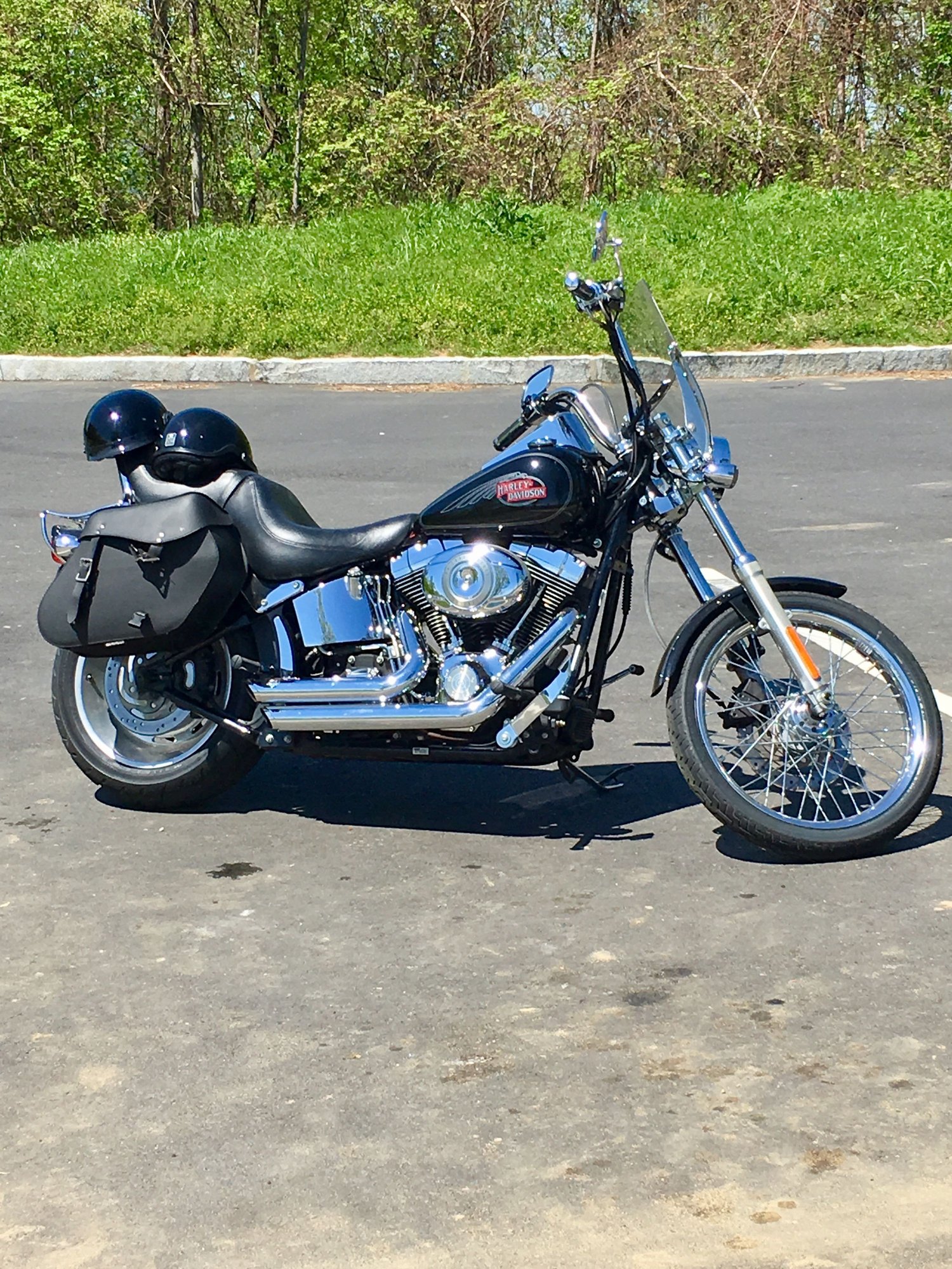 mustang seat for softail