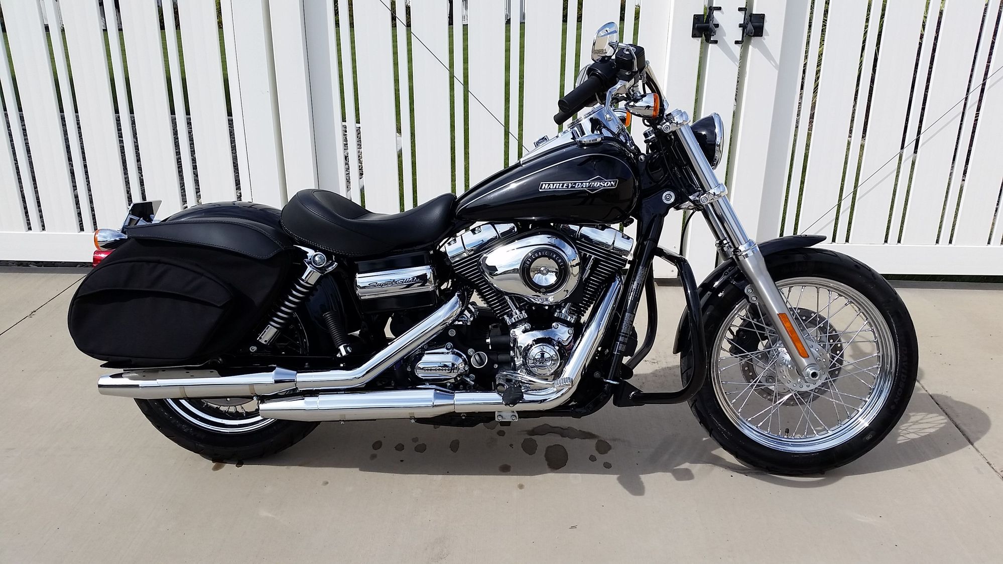 Dyna FXDXT retro TSport saddlebags by Leather Pros Page 2 Harley