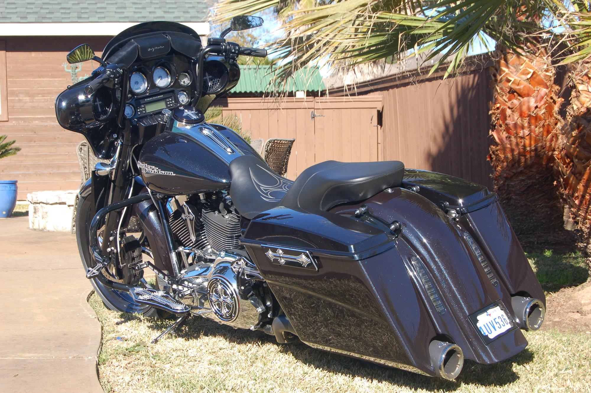 street glide with stretched bags