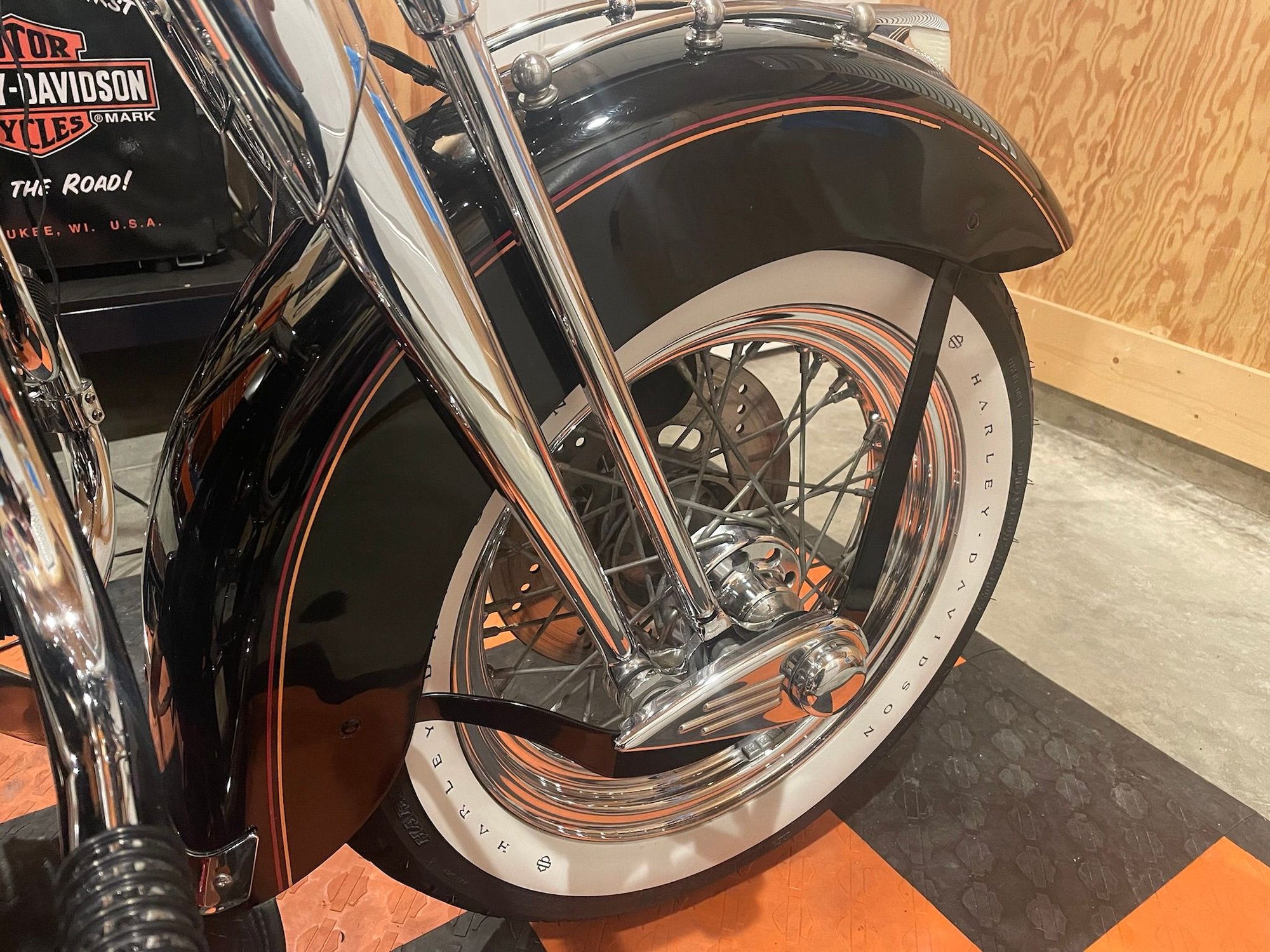 Pinstripe Colors FLSTF Harley Davidson Forums