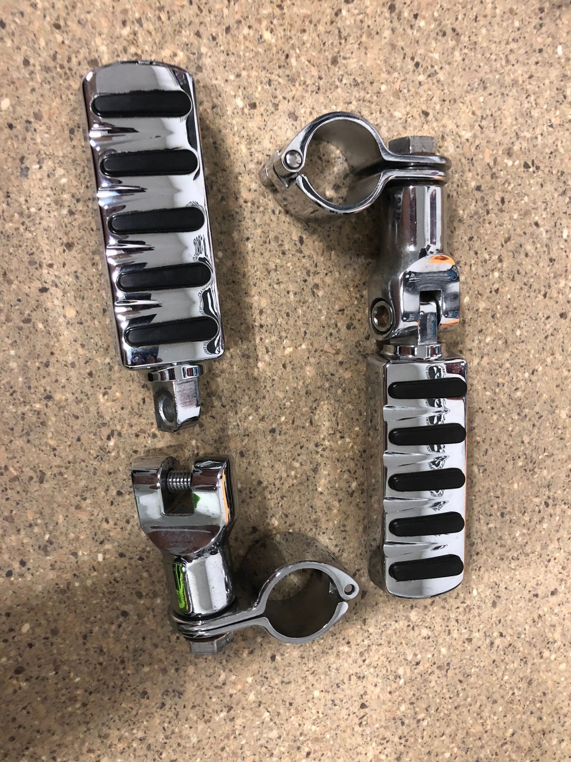 Highway pegs and mounts Harley Davidson Forums