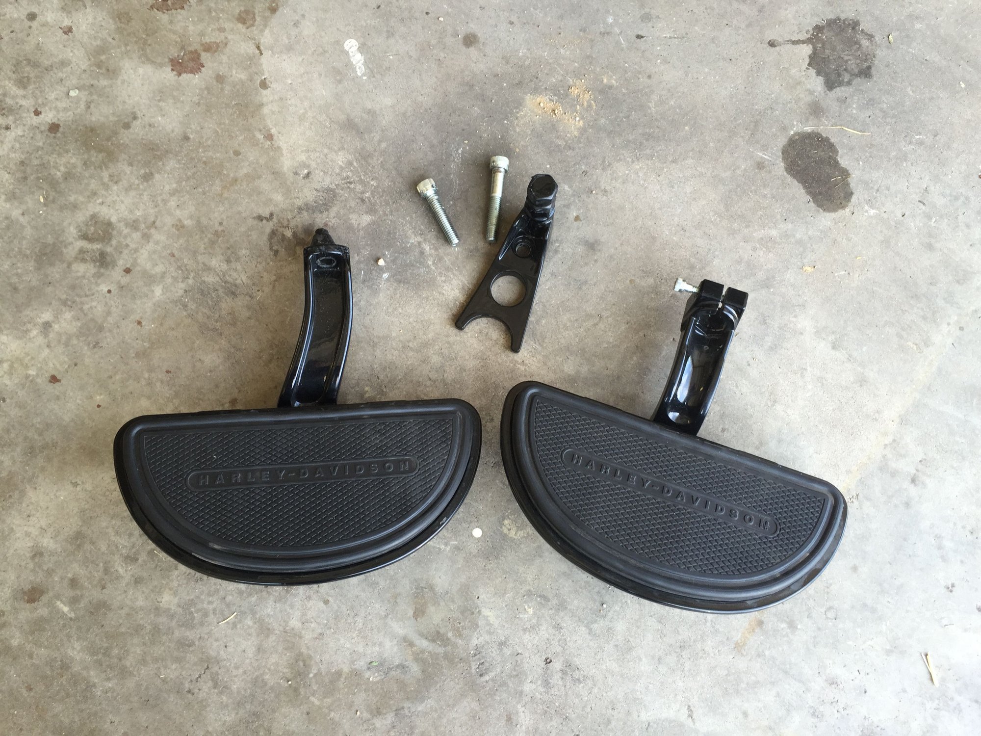 Half Moon Passenger floorboards with brackets Harley Davidson Forums