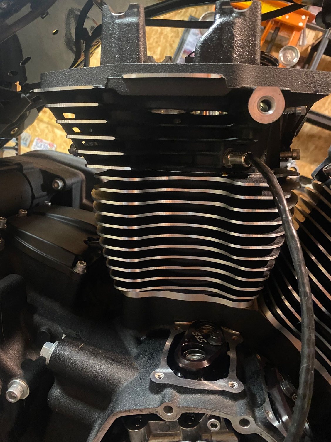 Fuel Moto 128 Front/Rear Cylinder ID? (PICs) Harley Davidson Forums