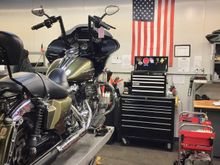 This bike was in for a stage 2 boom audio upgrade, handlebars and a wireless Bluetooth headset module install called whim. I work out of a 40” snap on bottom box and I have had the craftsman top box for quite a while and decided I would use that until it bites the dust before I fork over $1800+ for the matching top box. I also have a little service cart that hold my tools so I don’t have stuff all over my lifts when I’m working on bikes. It’s a us general cart from harbor freight. Does the job.