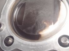 Front cylinder, intake relief is on the right...