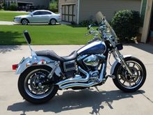 2015 Dyna Low Rider, Stage I, Cobra Exhaust, Detachable Windshield, Detachable Sissy Bar, lots of chrome and Wille G stuff...